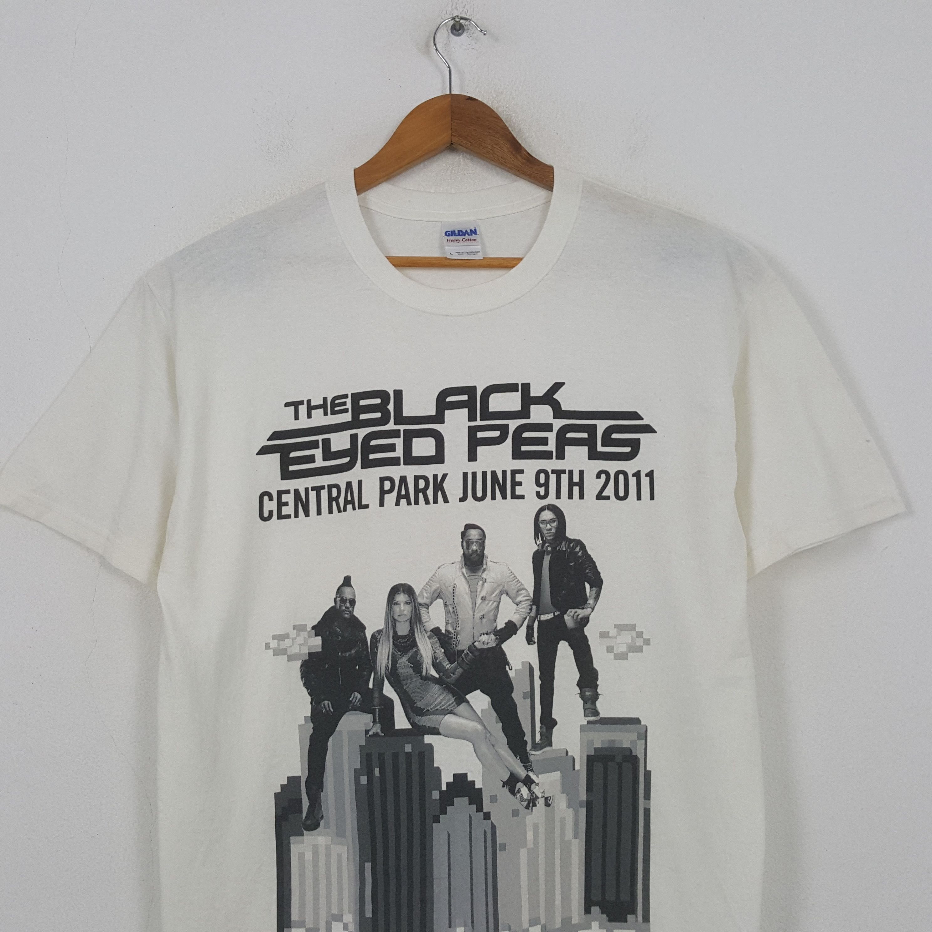 Band Tees Vintage They Black Eyed Peas US Group Singer T-shirt RR1 Size US L / EU 52-54 / 3 - 2 Thumbnail