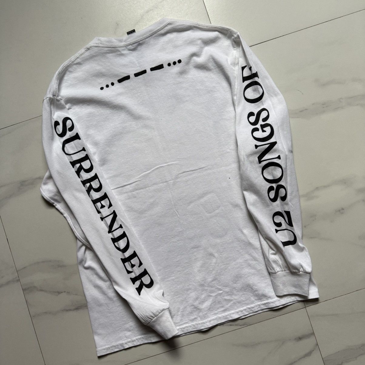 Band Tees U2 Songs Of Surrender Long Sleeve T-Shirt Size US M / EU 48-50 / 2 - 6 Thumbnail
