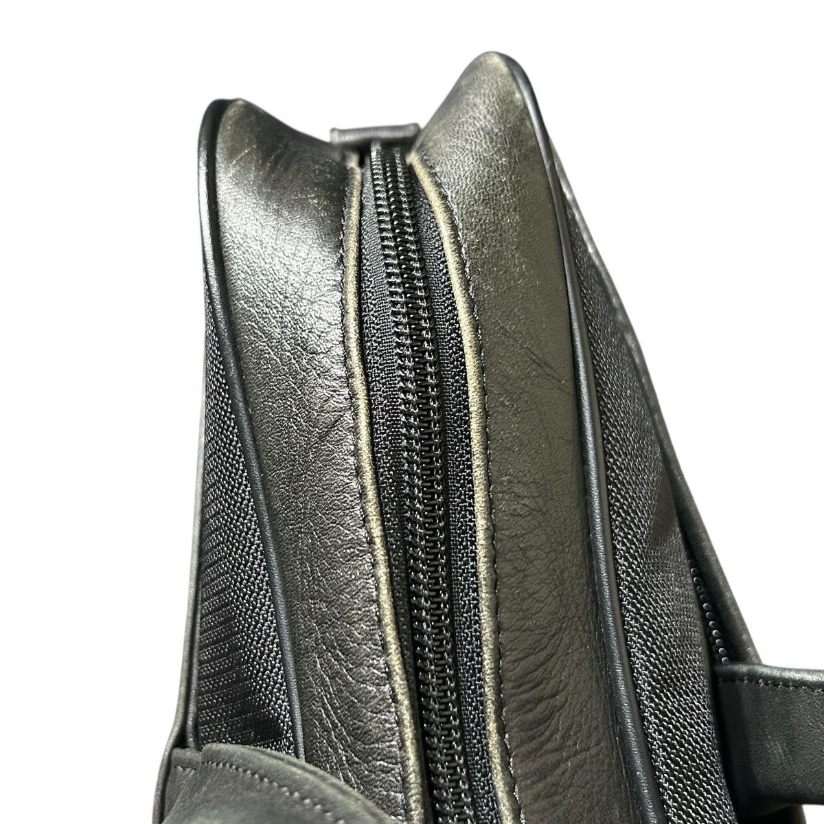 Issey Miyake 642 90s ISSEY MIYAKE 2way shoulder bag black archive Size ONE SIZE - 19 Thumbnail