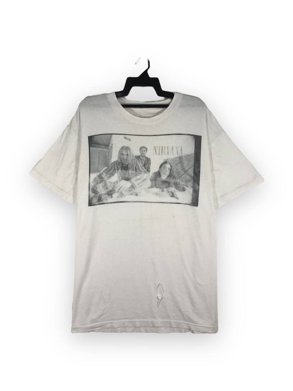 Band Tees vintage 1996 Nirvana band grunge kurt cobain distressed Size US XL / EU 56 / 4 - 1 Thumbnail