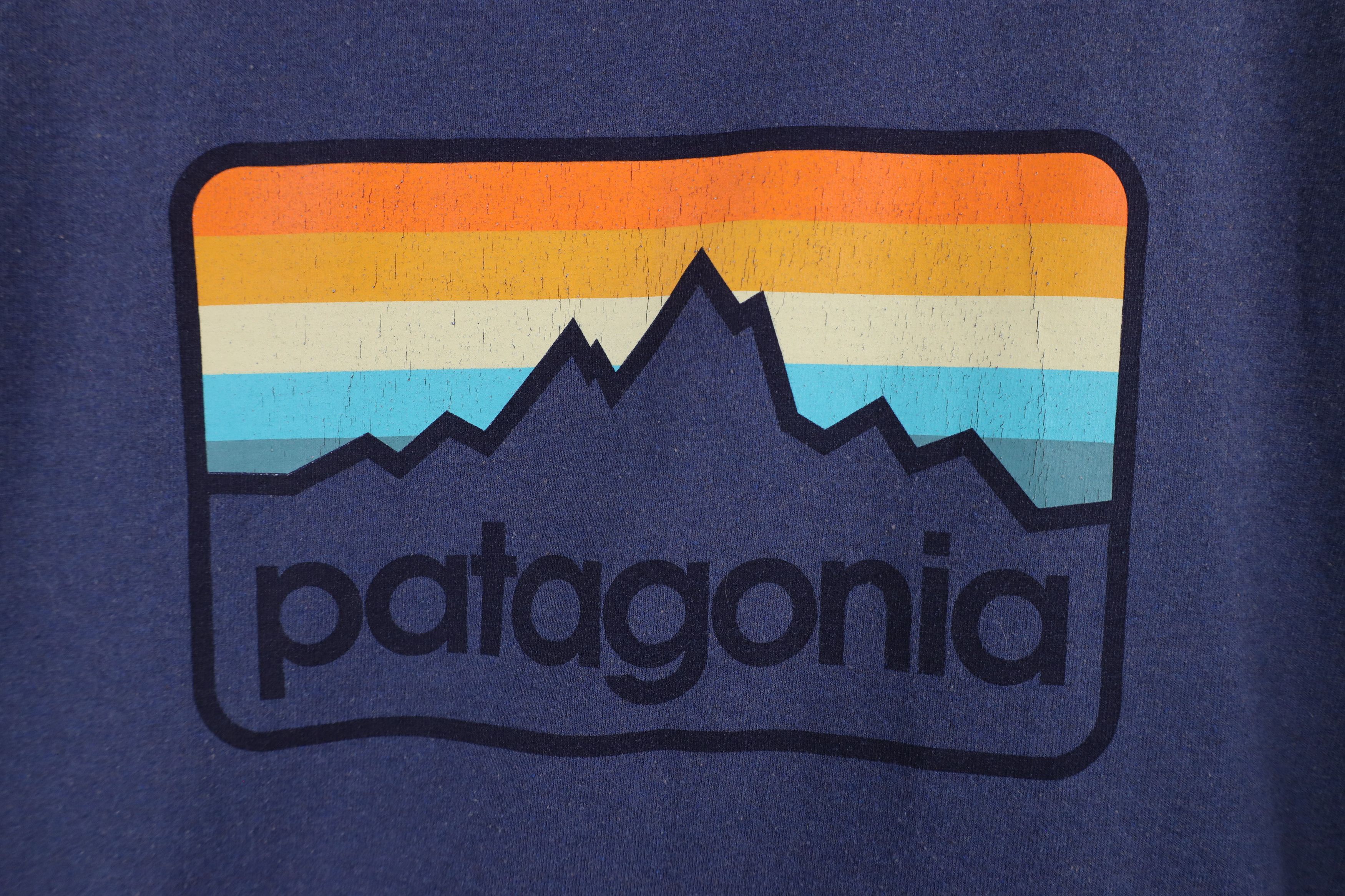 Patagonia × Vintage Vintage Y2K Patagonia Mountains Short Sleeve T-Shirt Blue Size US L / EU 52-54 / 3 - 7 Thumbnail