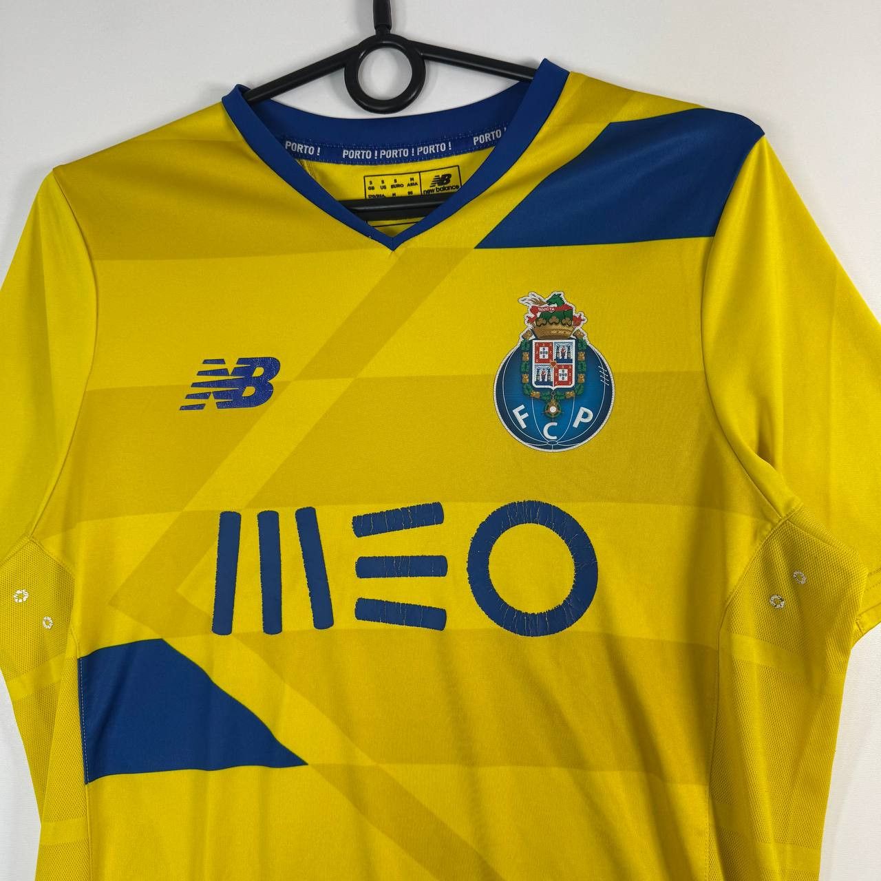 New Balance FC Porto Away Shirt 2016 2017 New Balance Size S Size US S / EU 44-46 / 1 - 2 Thumbnail