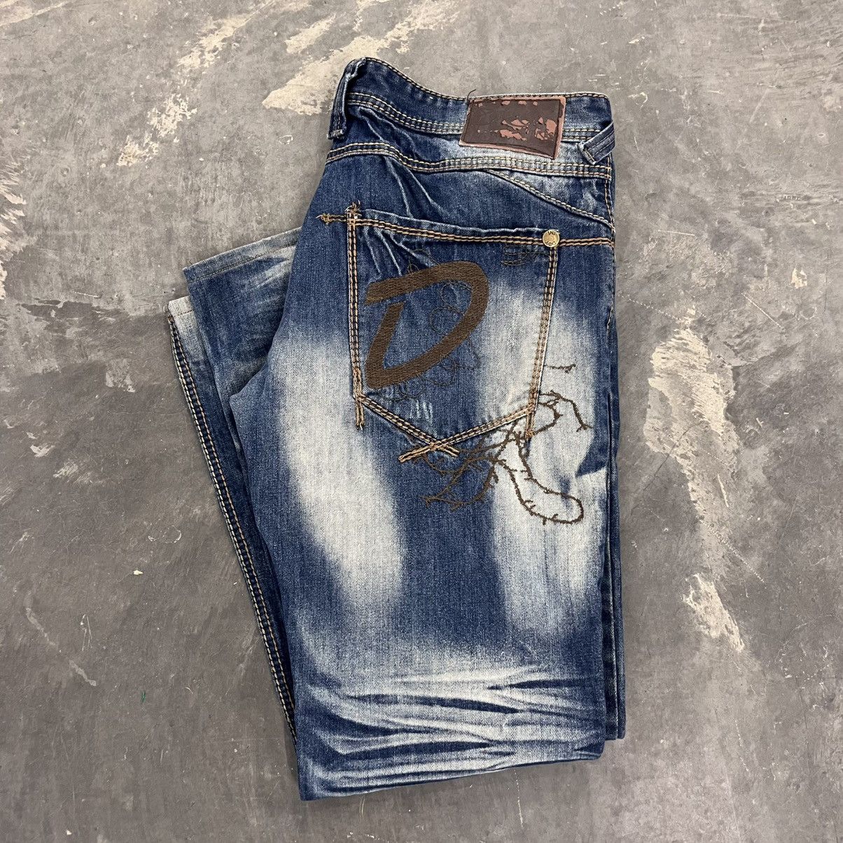 Fubu × Rocawear Y2K RocaWear style Washed and faded denim jeans baggy 34x32 Size US 34 / EU 50 - 7 Thumbnail