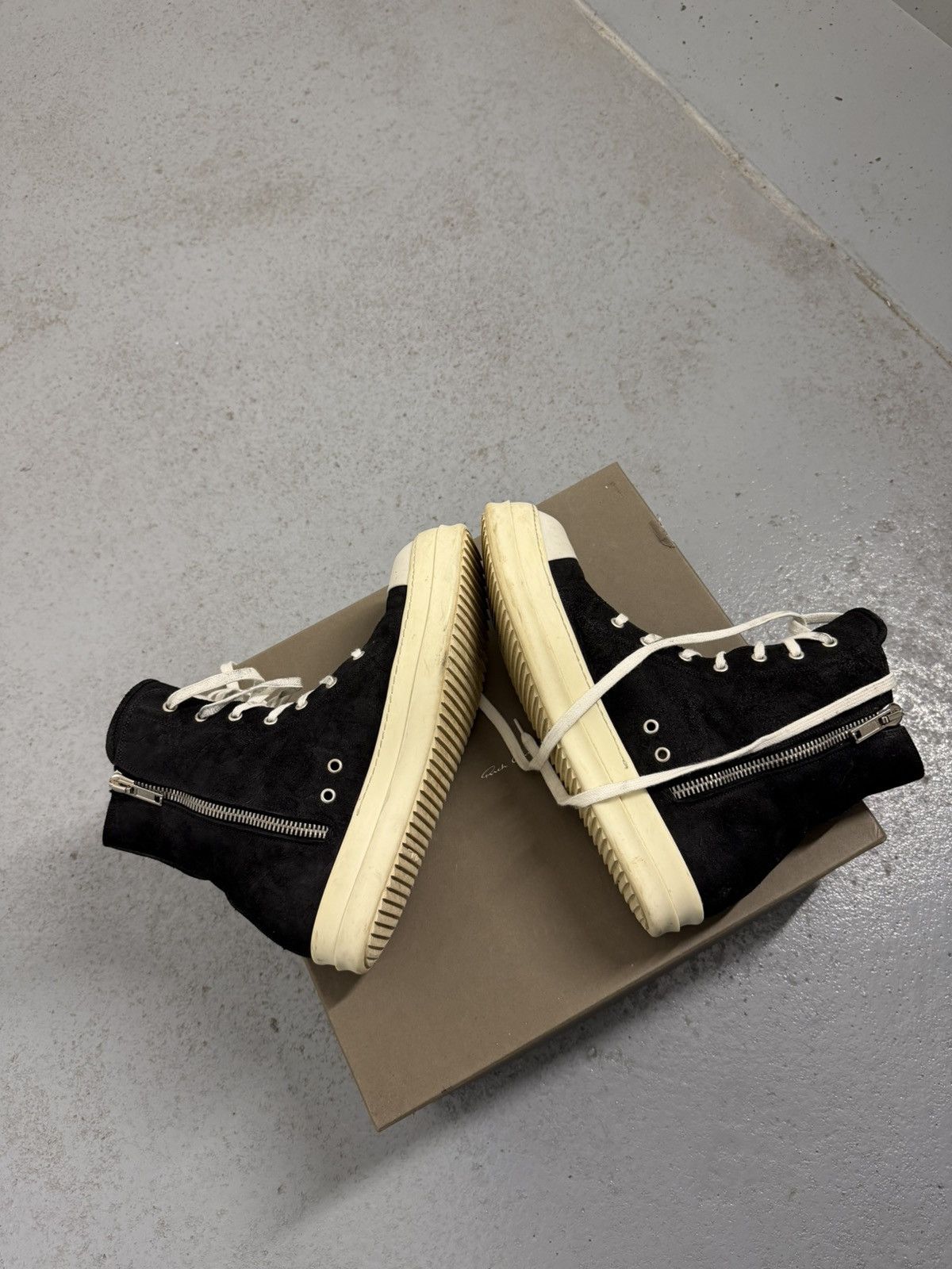 Rick Owens Rick Owens Mainline Nubuck High Ramones With Shopper And Box Size US 11 / EU 44 - 8 Thumbnail