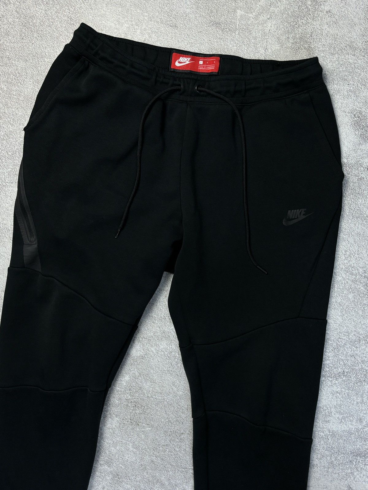 Nike Nike Tech Fleece Black Jogger Sweatpants Streetwear(2019) Size US 36 / EU 52 - 2 Thumbnail