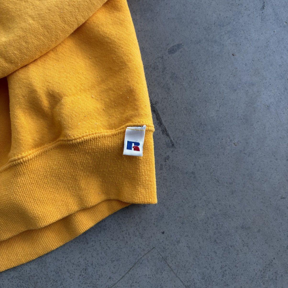 Russell Athletic Vintage yellow Russell V Stitch Sweat Shirt Medium Blank Size US M / EU 48-50 / 2 - 4 Thumbnail