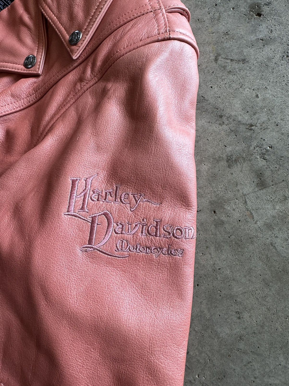 Harley Davidson 2006 Embroidered Pink Harley Davidson Leather Jacket Size XL Size XL / US 12-14 / IT 48-50 - 5 Thumbnail
