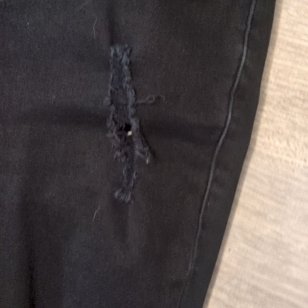 Other Earl black distressed skinny ankle jeans size 6 Size 28" / US 6 / IT 42 - 2 Thumbnail