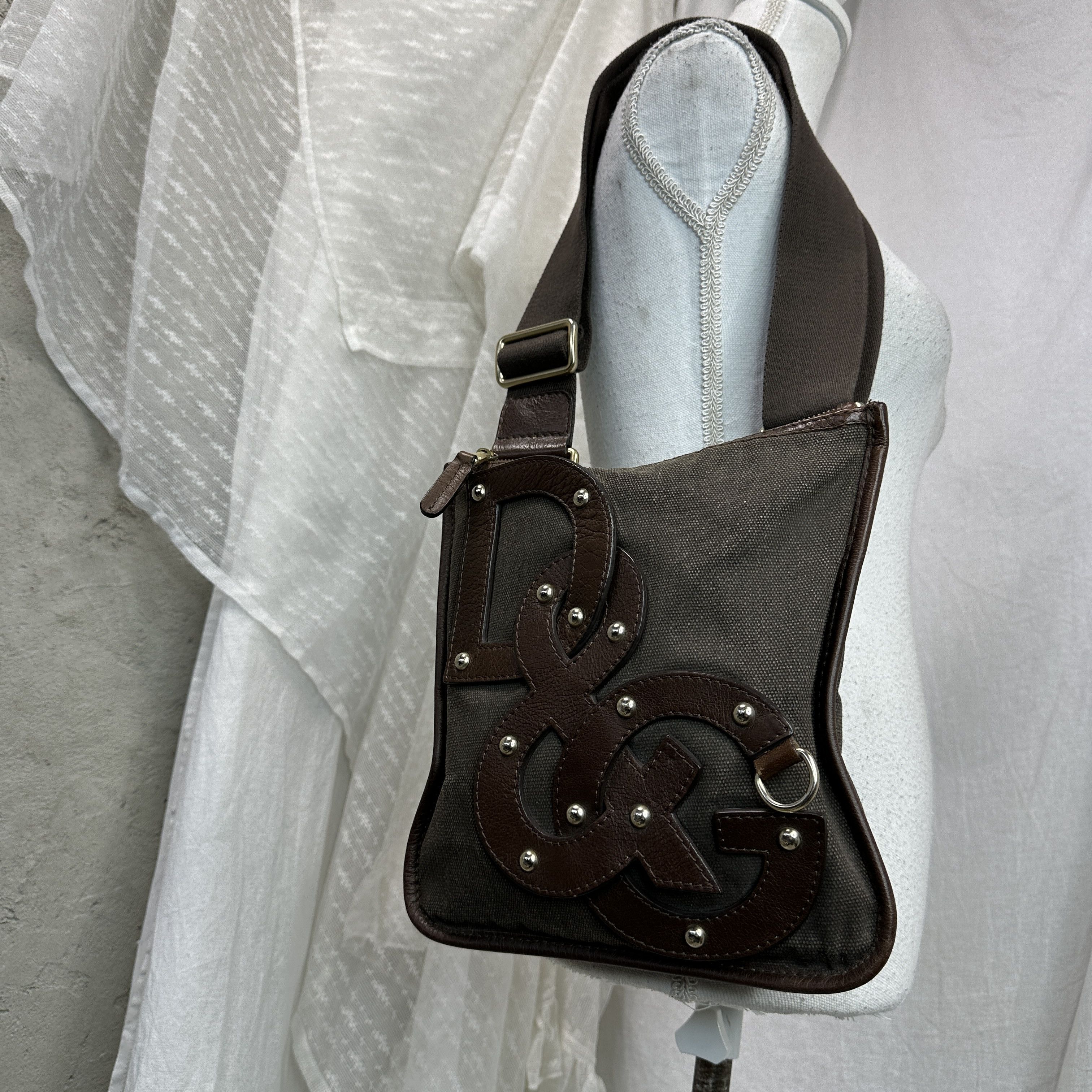 Dolce & Gabbana Vintage Leather Studded Crossbody Dolce&Gabbana Bag Size ONE SIZE - 6 Thumbnail