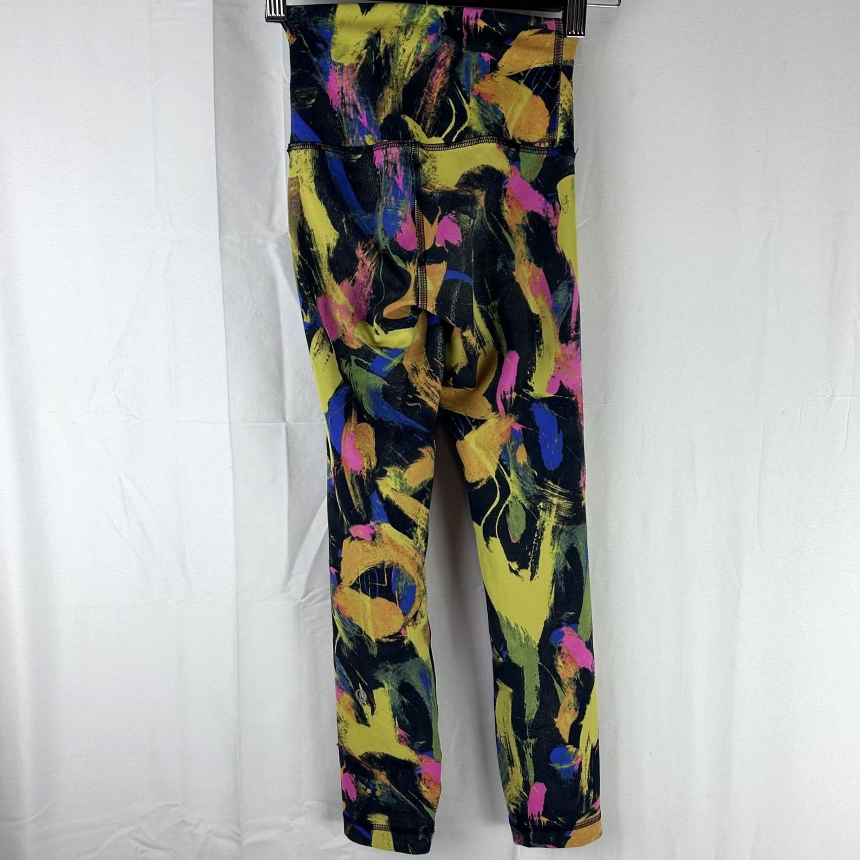 Lululemon Lululemon Leggings Womens 0 High Rise Abstract Print Yoga Athletic Gym Pants Multicolor Geometric Pattern Stretch Elastic Waist Reflective Logo Size 25" / US 0 / IT 36 - 5 Thumbnail