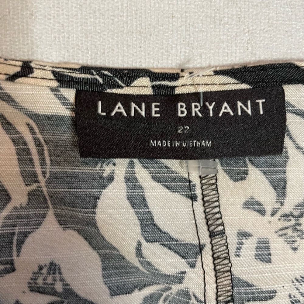 Other New Lane Bryant Classic Long Sleeve Wrap Maya Floral Top Si Size 3XL / US 20-22 - 6 Thumbnail