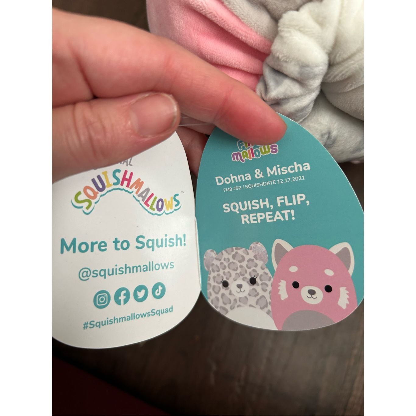 Flip Skateboards Squishmallows Kellytoy NWT Flip-a-Mallows Dohna Snow Leopard Size ONE SIZE - 7 Thumbnail