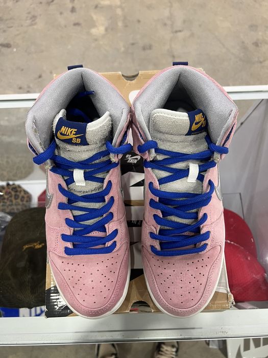 dunk high when pigs fly