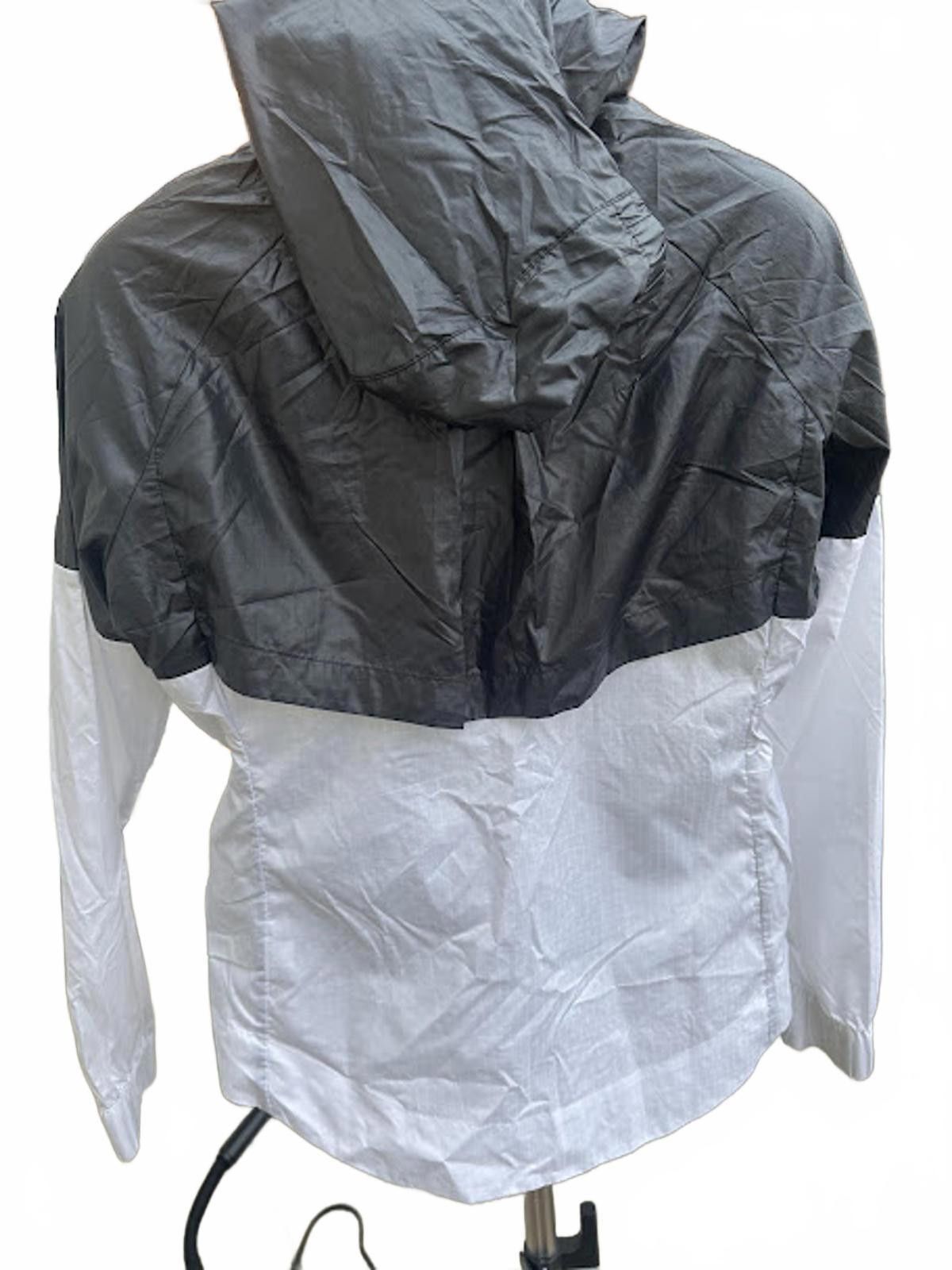 Nike Nike Black White Hooded Windbreaker S Size S / US 4 / IT 40 - 2 Thumbnail