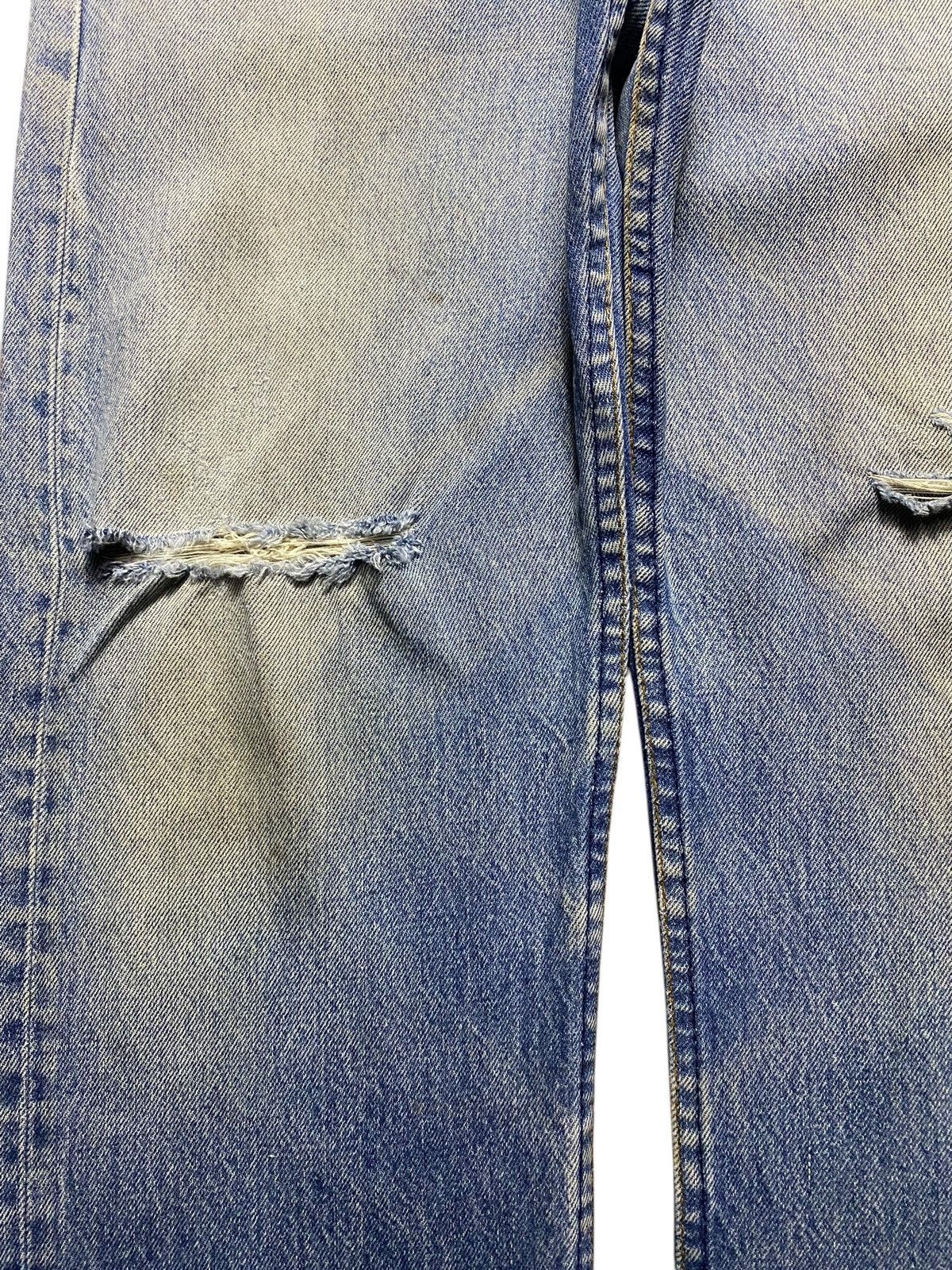 Levi's Vintage Levis 501 80s ButtonFly Distressed Loose Jeans Size US 32 / EU 48 - 7 Thumbnail