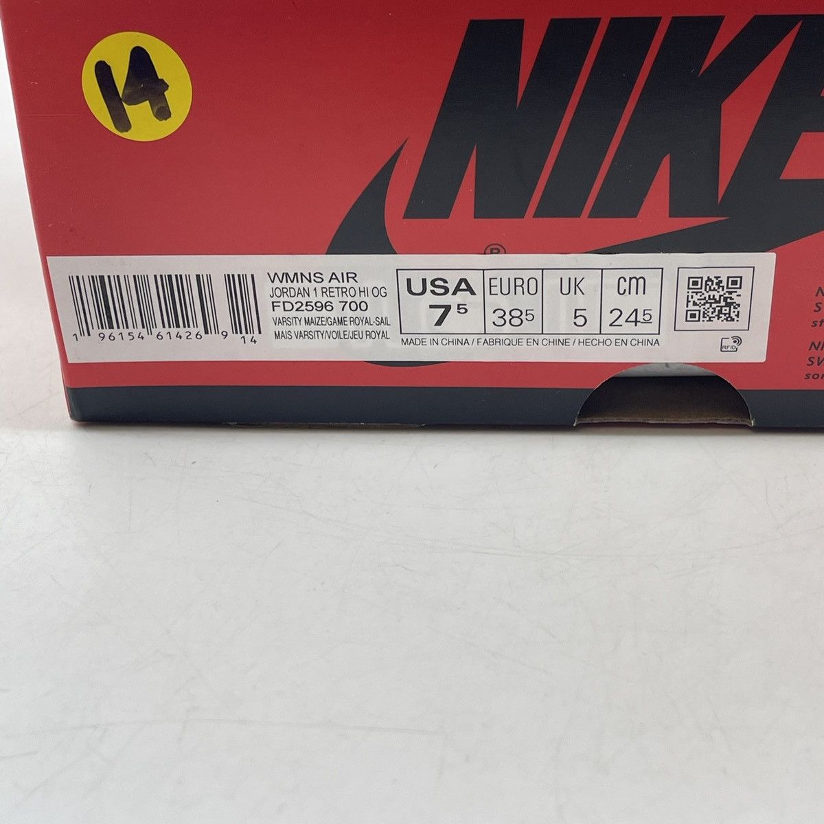 Nike Wmns air Jordan 1 high reverse Laney Size US 7.5 / IT 37.5 - 9 Thumbnail