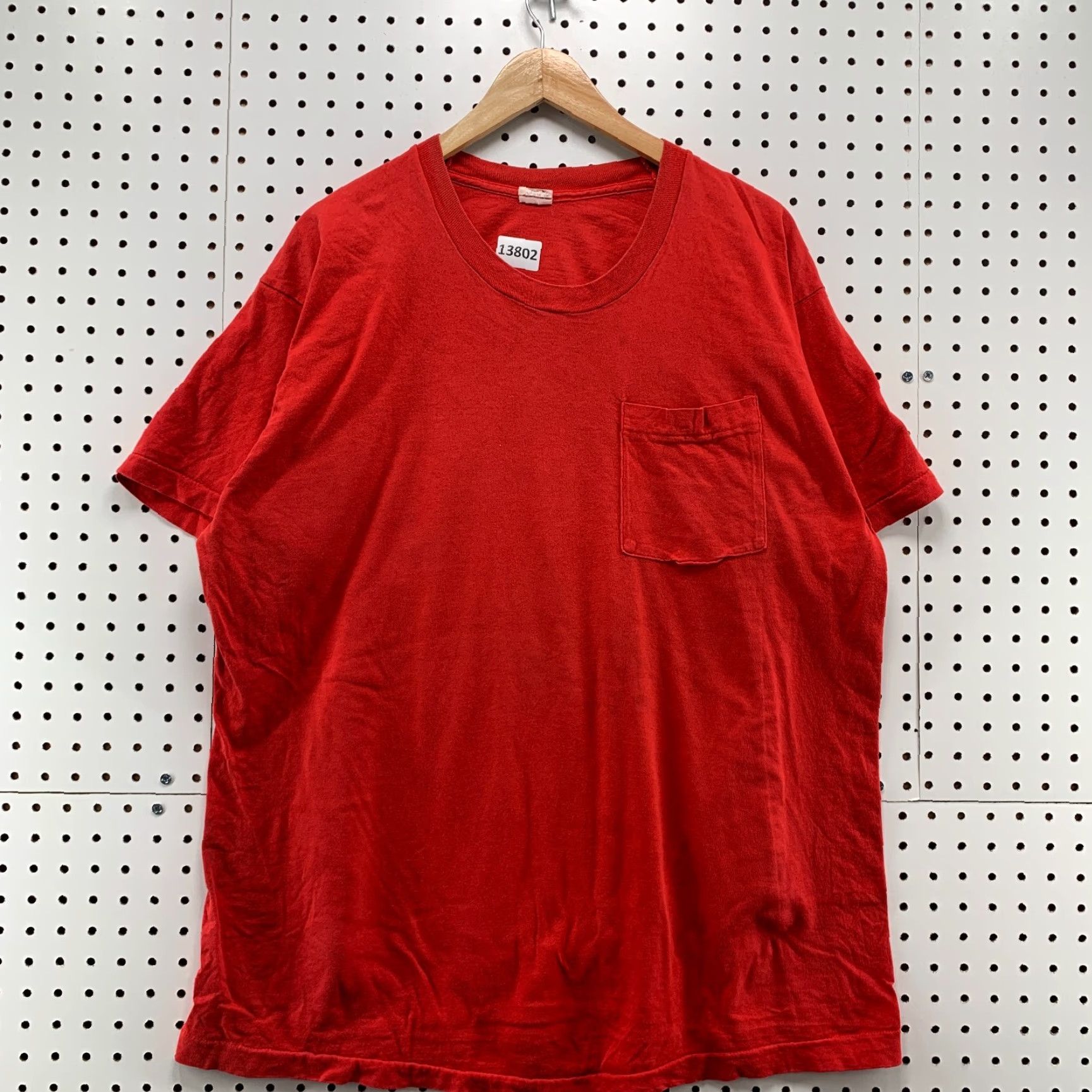 Fruit Of The Loom VINTAGE Fruit Of The Loom Red Short Sleeve Single Stitch 2XL Shirt | 90s USA Hipster Mens Size US XXL / EU 58 / 5 - 4 Thumbnail