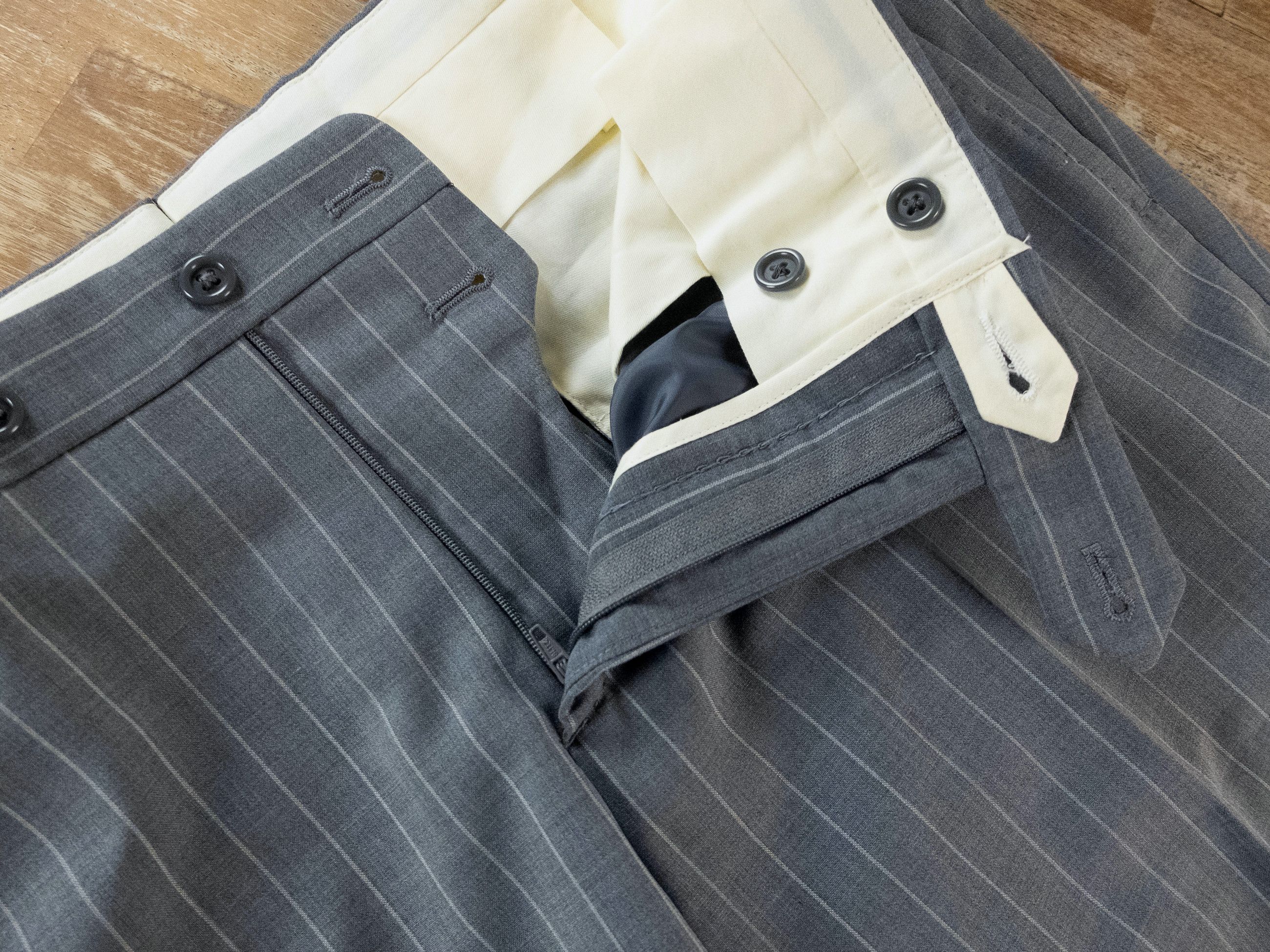 SARTORIO SARTORIO Napoli by Kiton gray striped wool suit 42R Size 42R - 5 Thumbnail