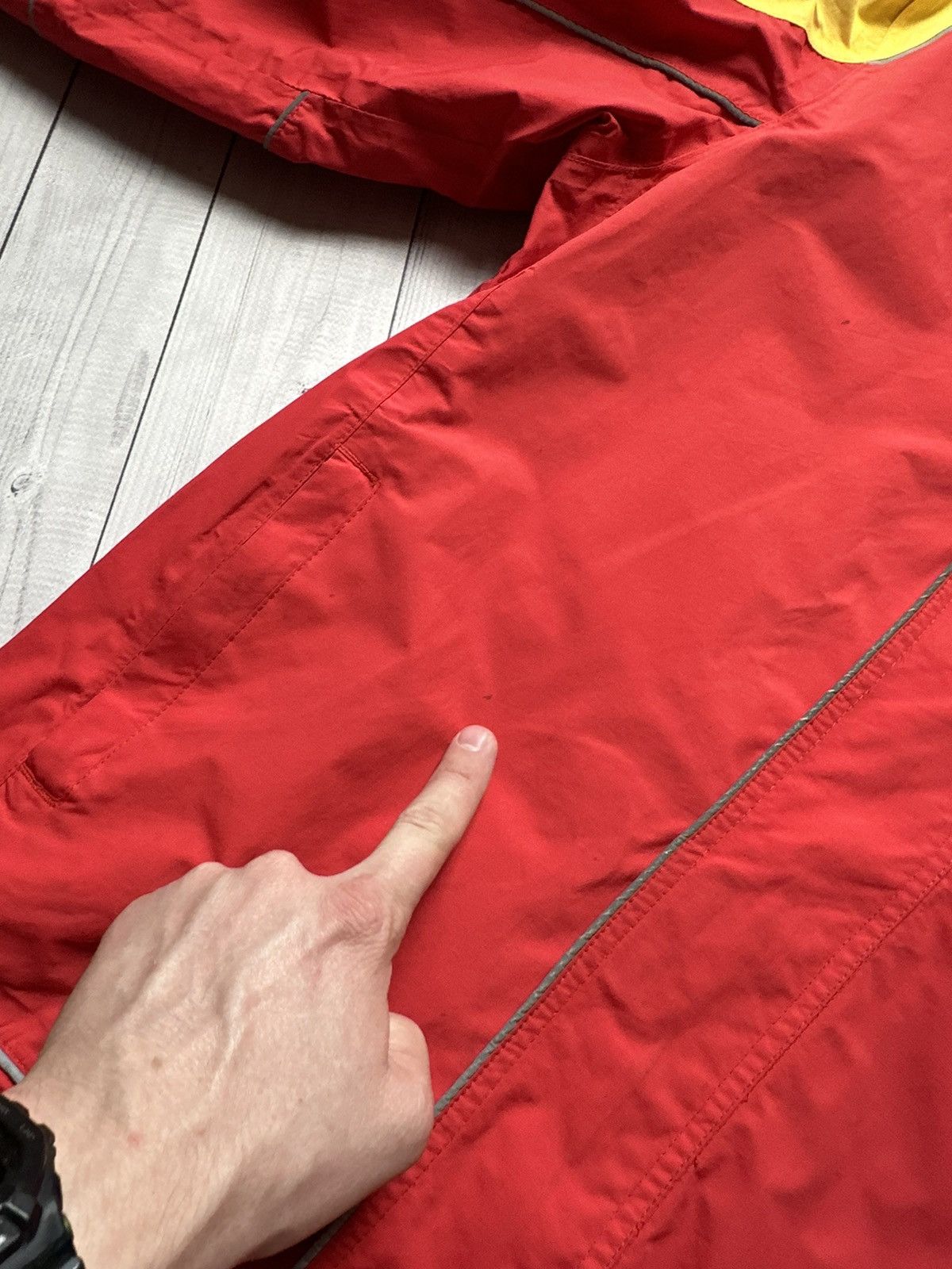 Ferrari × Vintage Vintage Ferrari racing jacket size S unisex logo shell Size US S / EU 44-46 / 1 - 7 Thumbnail