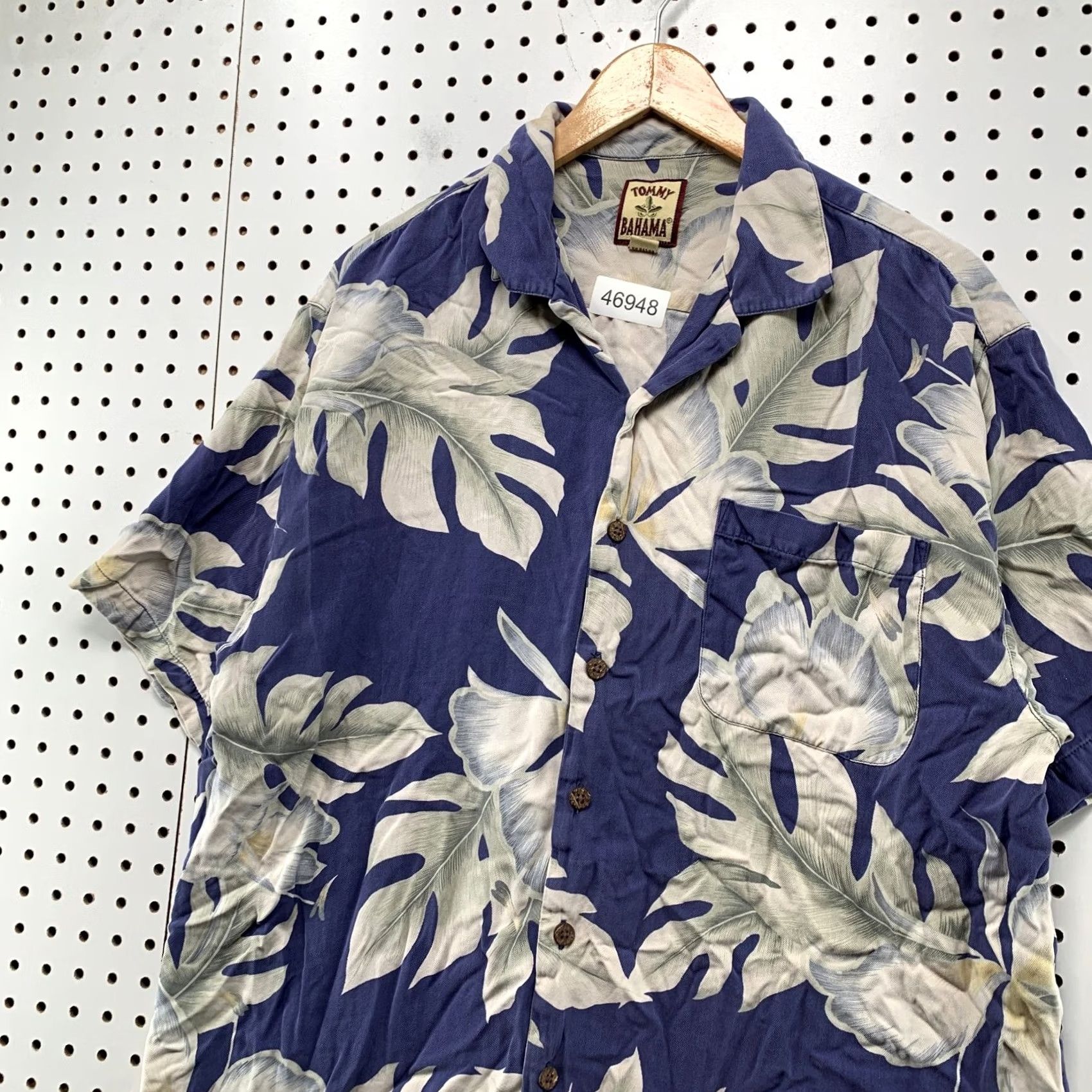 Tommy Bahama VINTAGE Tommy Bahama Button-Up Shirt Mens L Blue Floral Silk Aloha 100% Autumn? Size US L / EU 52-54 / 3 - 6 Thumbnail