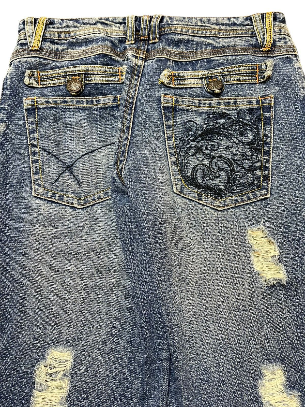 Japanese Brand Vintage Japanese Brand Blue Faded Distressed Loose Jeans Size US 30 / EU 46 - 6 Thumbnail