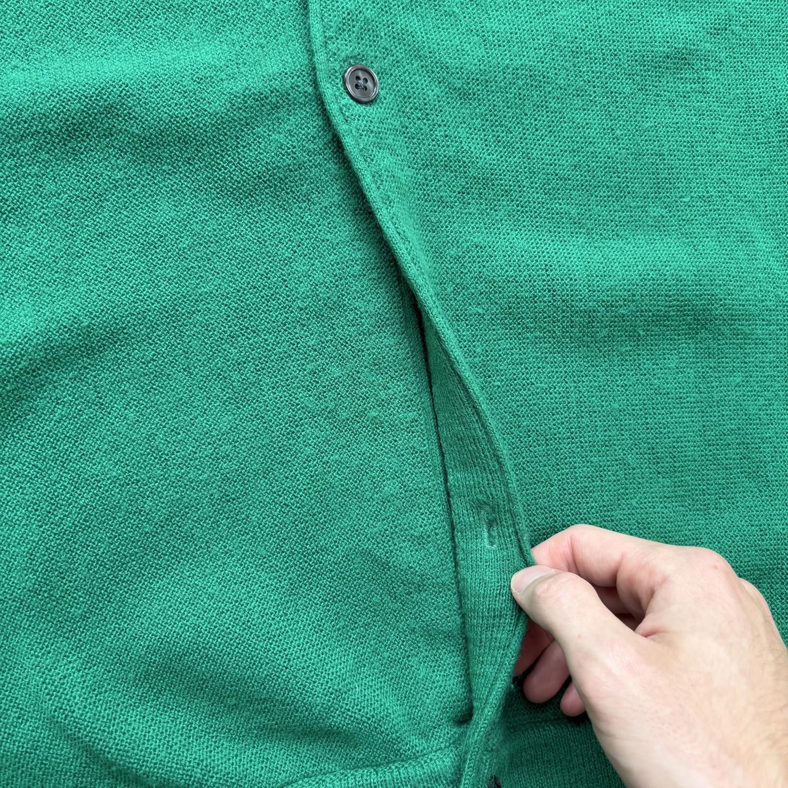 Izod Vintage 90s Izod Bright Green Grunge Knit Sweater Cardigan Size US L / EU 52-54 / 3 - 5 Thumbnail