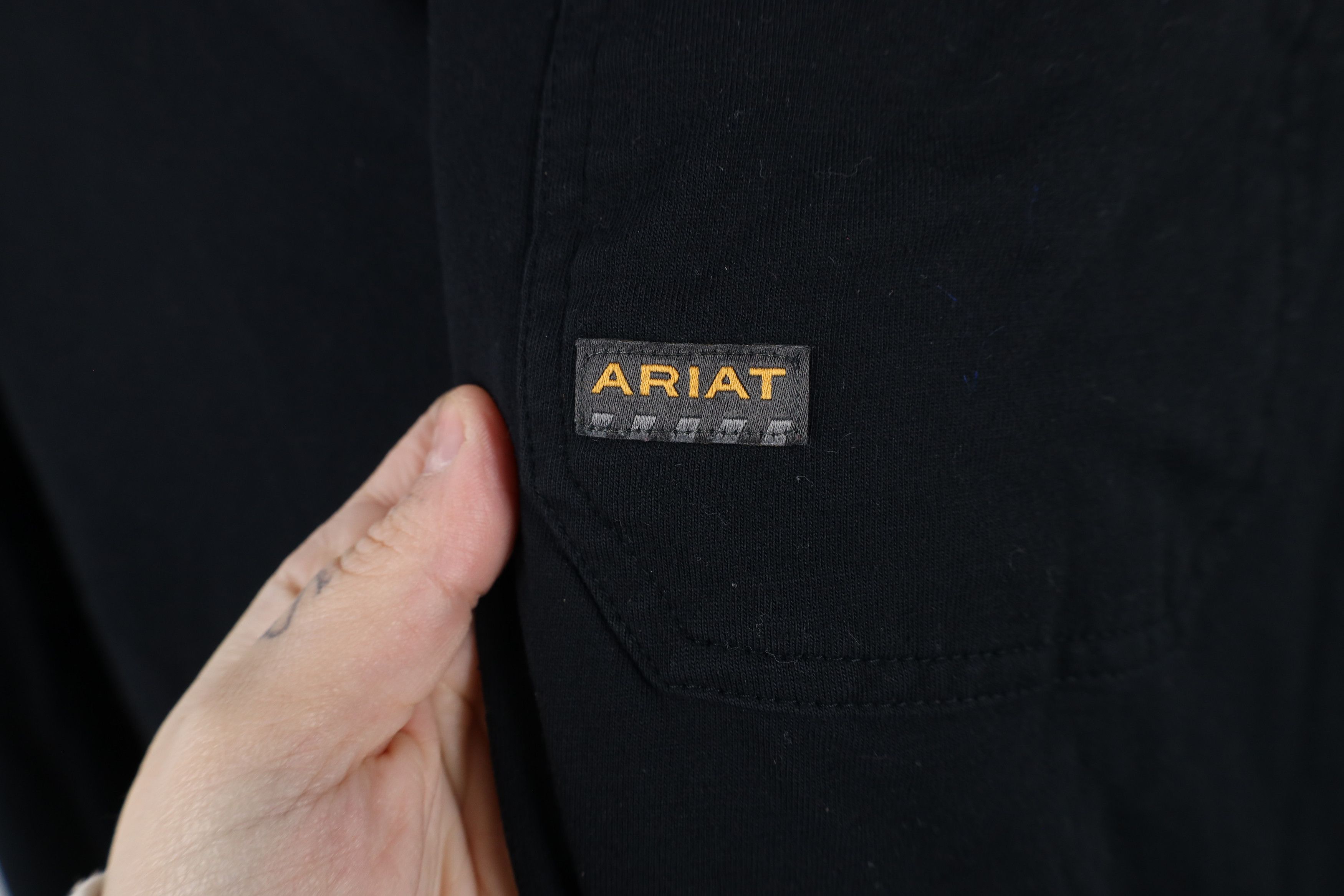Ariat × Vintage Ariat Rebar Spell Workwear Long Sleeve Pocket T-Shirt Black Size US XL / EU 56 / 4 - 6 Thumbnail