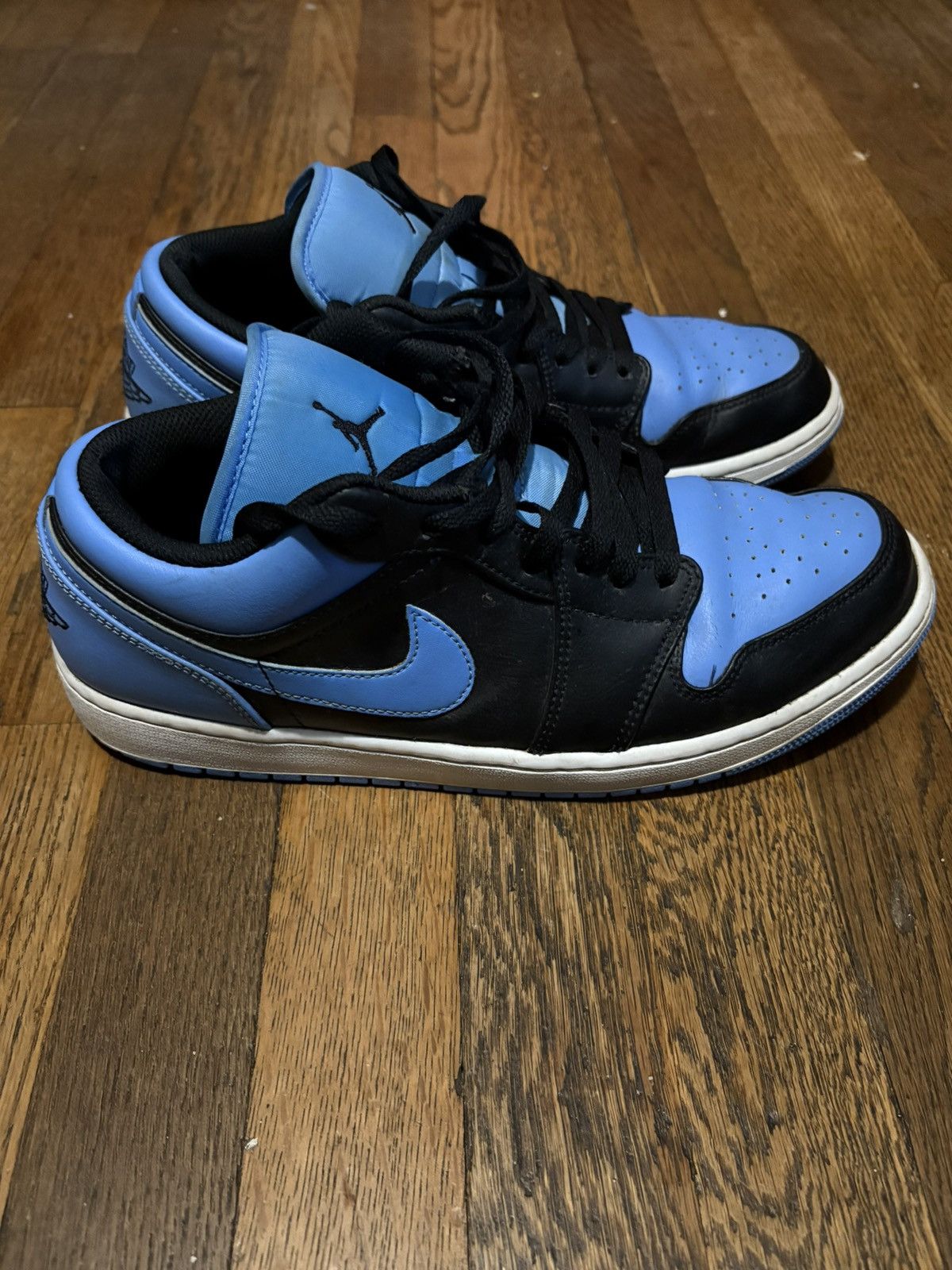Jordan Brand Air Jordan 1 Low “University Blue” Size US 11 / EU 44 - 2 Thumbnail