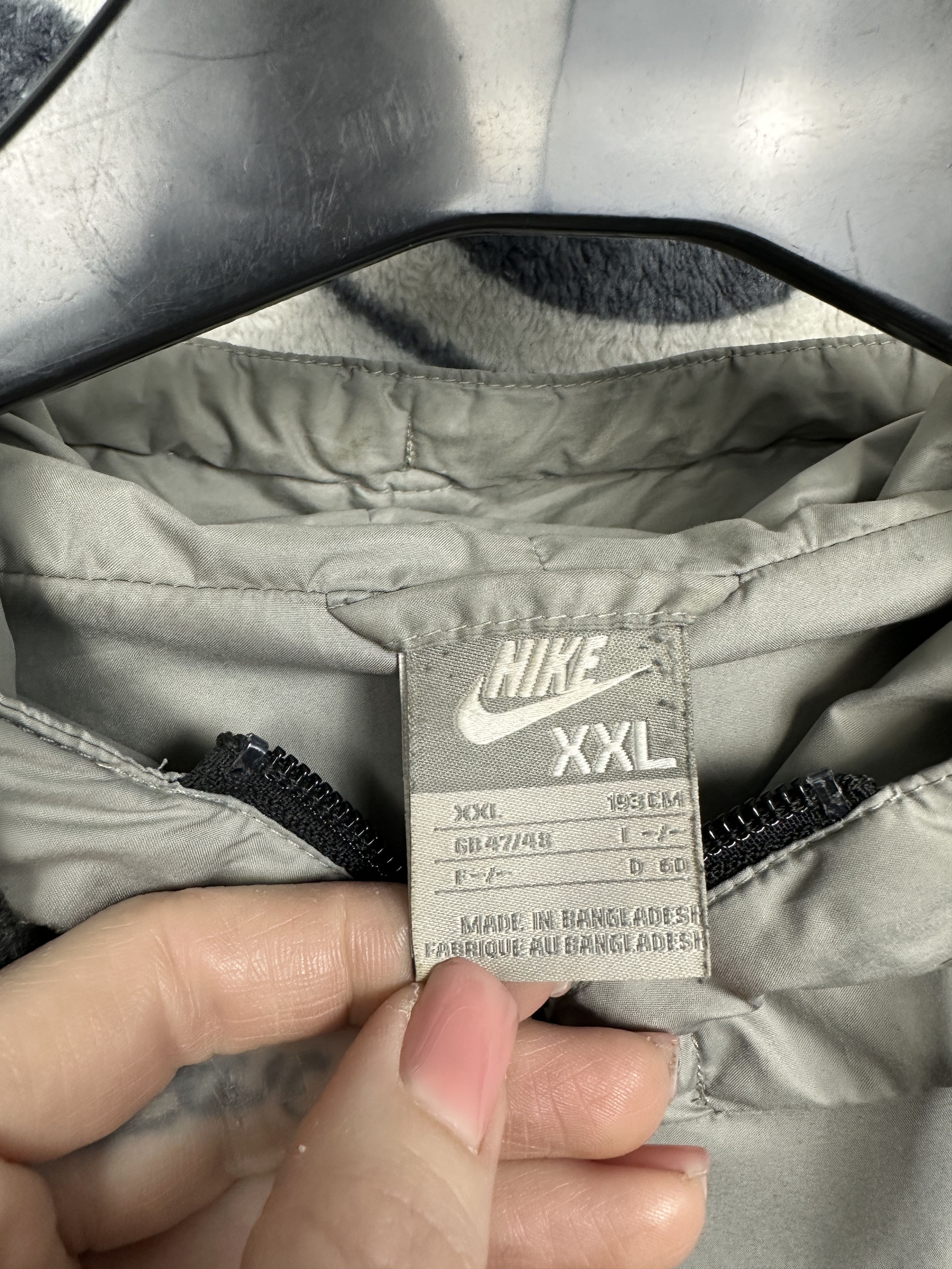 Nike Nike Vintage Mens Nylon Track Top Jacket Size US XXL / EU 58 / 5 - 4 Thumbnail