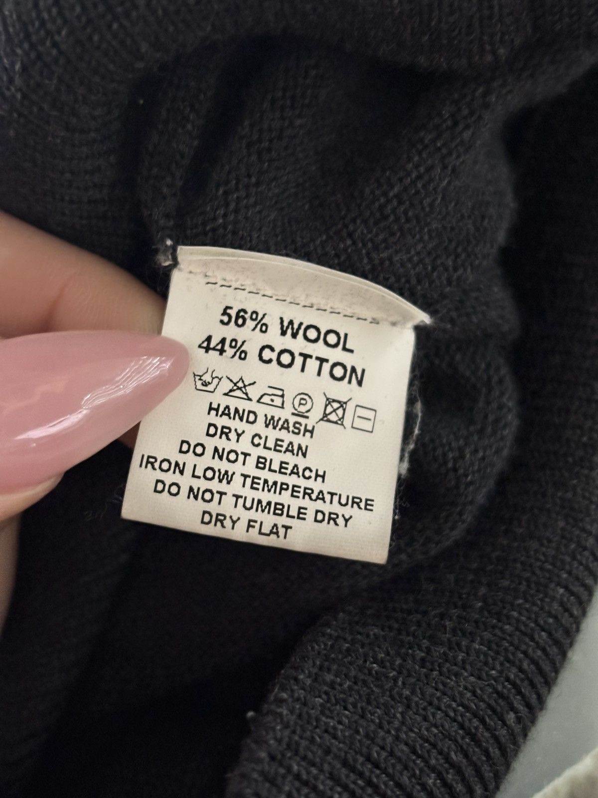 Louis Vuitton LOUIS VUITTON SWEATER SIZE M Size US M / EU 48-50 / 2 - 10 Thumbnail