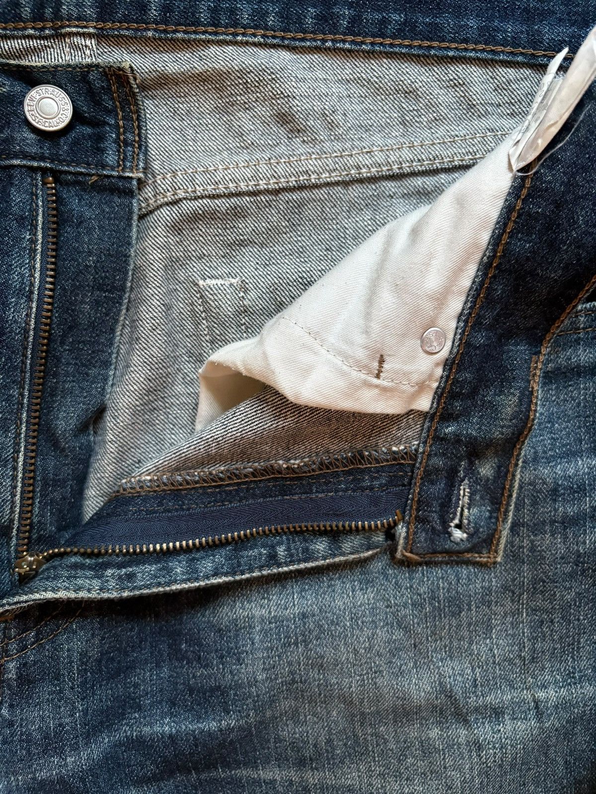Levi's Vintage 90s Levis 533 Mud Wash Distressed Loose Baggy Jeans Size US 35 - 9 Thumbnail