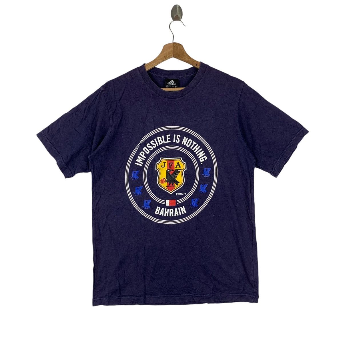 Adidas Vintage 1996 JAPAN FOOTBALL VS BAHRAIN Asia Cup Tee Shirt Size US L / EU 52-54 / 3 - 1 Thumbnail
