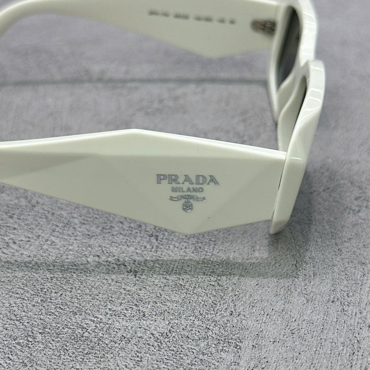 Prada PRADA 0PR 17WS 1425S0 SUNGLASSES Size ONE SIZE - 7 Thumbnail