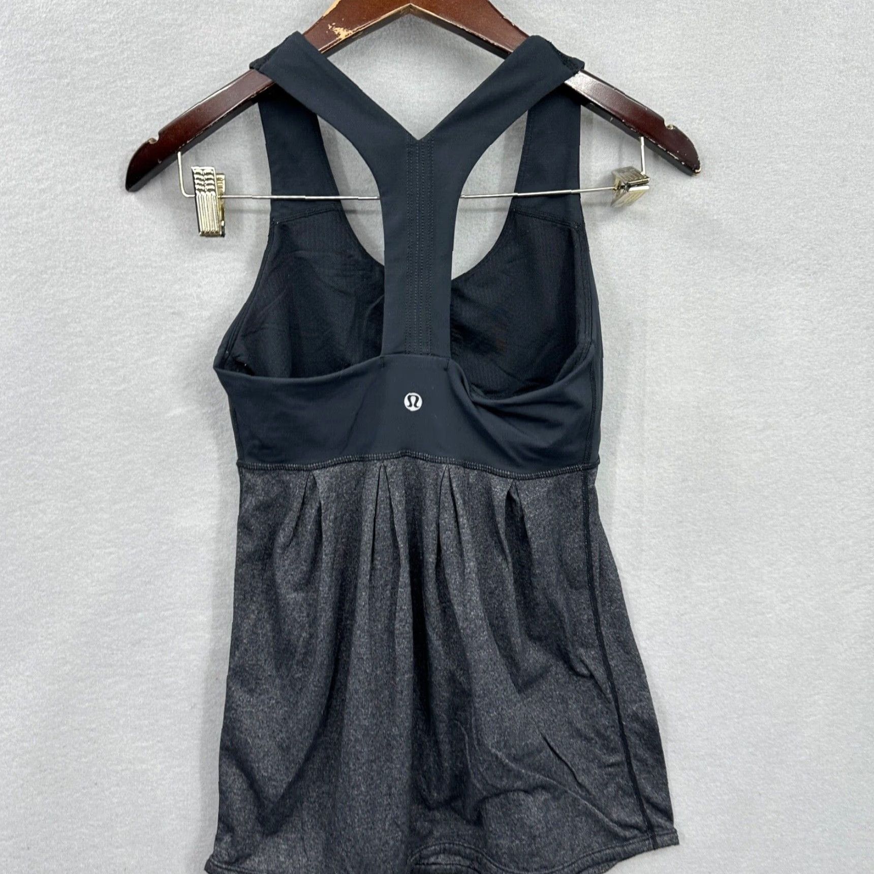Lululemon Lululemon Swiftly Tech Tank Women 4 Black Gray Built in Bra Athletic T-Back Size S / US 4 / IT 40 - 6 Thumbnail