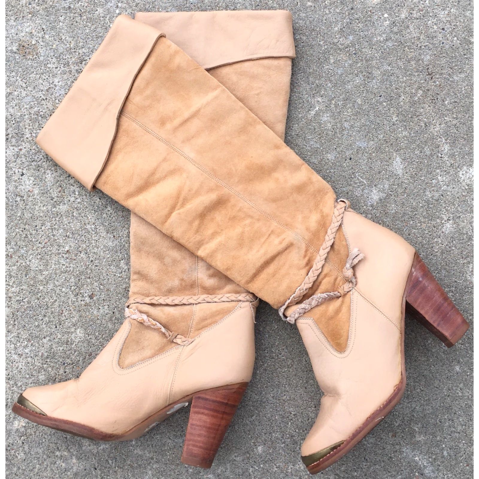 Vintage VINTAGE Cowboy Boots Leather Suede Western 5 1/2 B Beige 1970s 1980s Mens Womens Unbranded Shoes Medieval 70s 80s Western Look Size US 6 / IT 36 - 2 Thumbnail