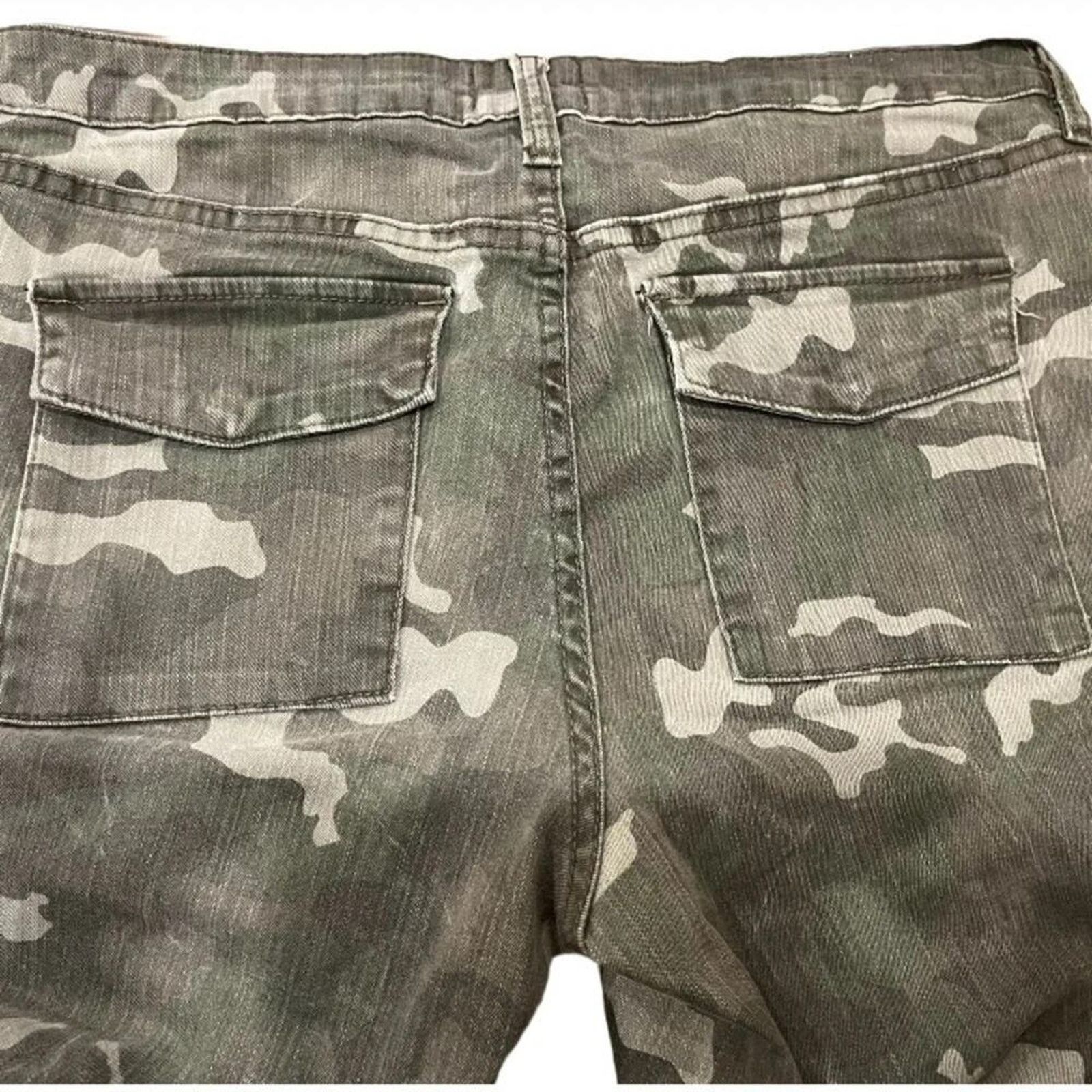 William Rast William Rast cropped skinny camo cargo pants, junior size 31 Size 31" - 10 Thumbnail