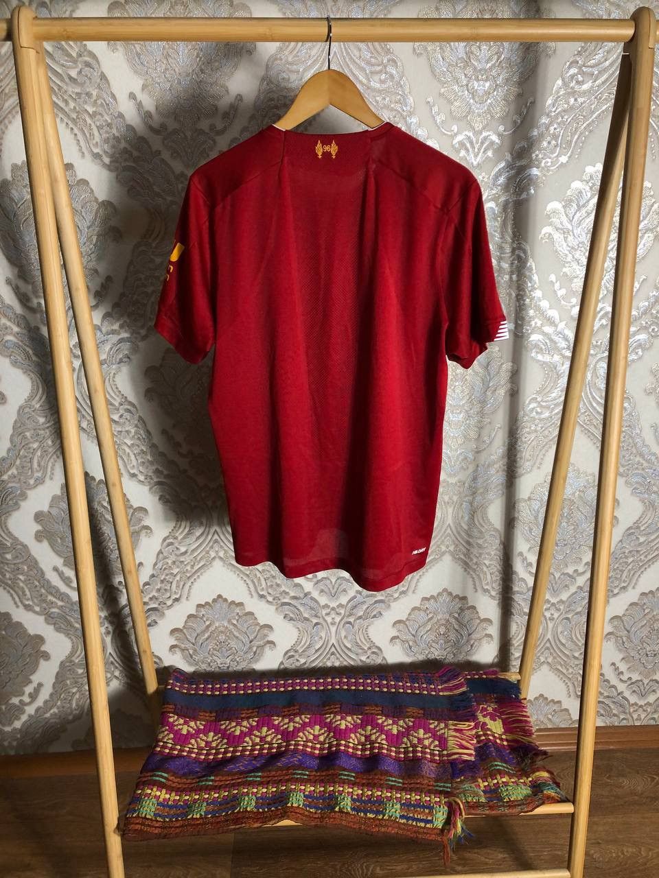 New Balance VINTAGE NEW BALANCE FC LIVERPOOL ENGLAND SOCCER JERSEY RETRO Size US L / EU 52-54 / 3 - 6 Thumbnail