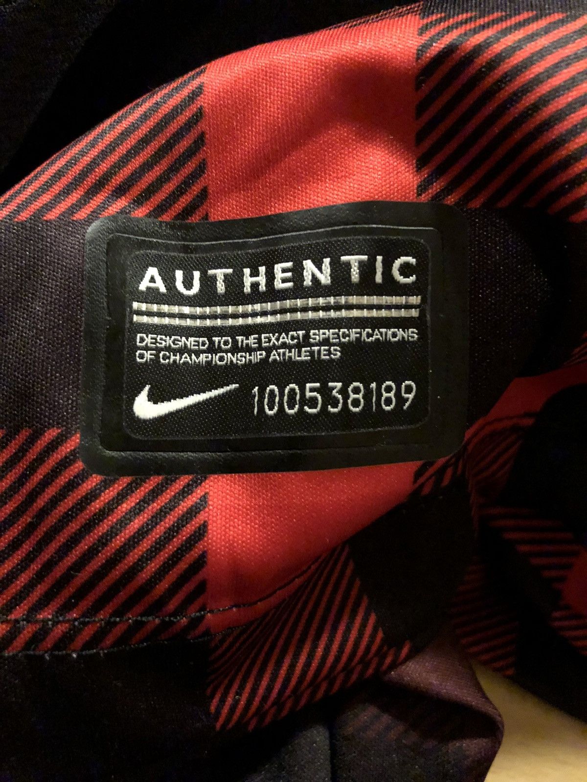 Nike 12/13 Manchester United Training Kit Soccer Football Jersey Size US L / EU 52-54 / 3 - 6 Thumbnail