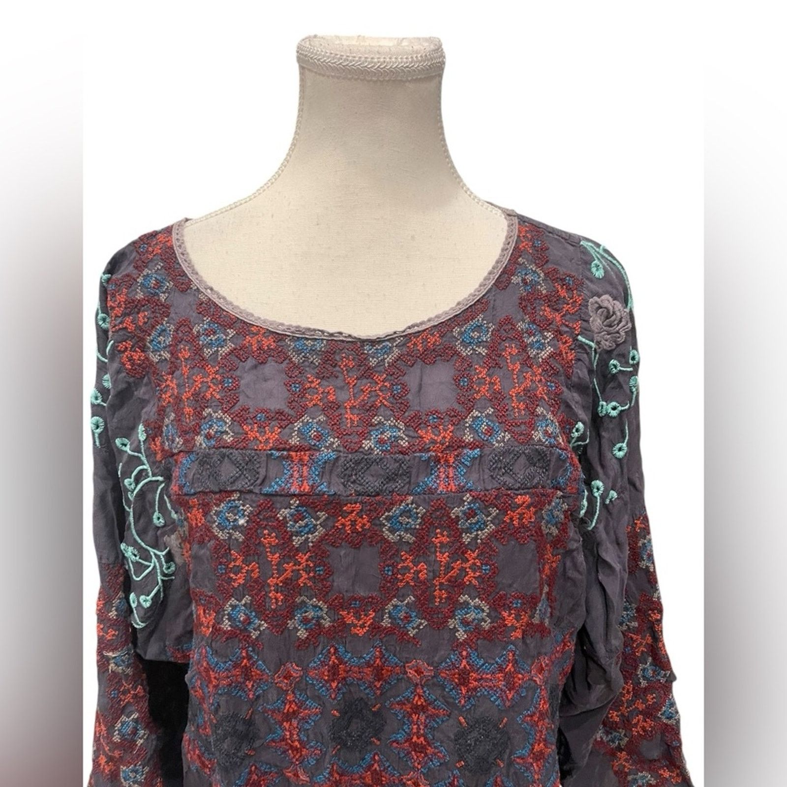 Johnny Was Johnny Was Embroidered 3/4 Sleeve Lightweight Blouse S Size S / US 4 / IT 40 - 2 Thumbnail