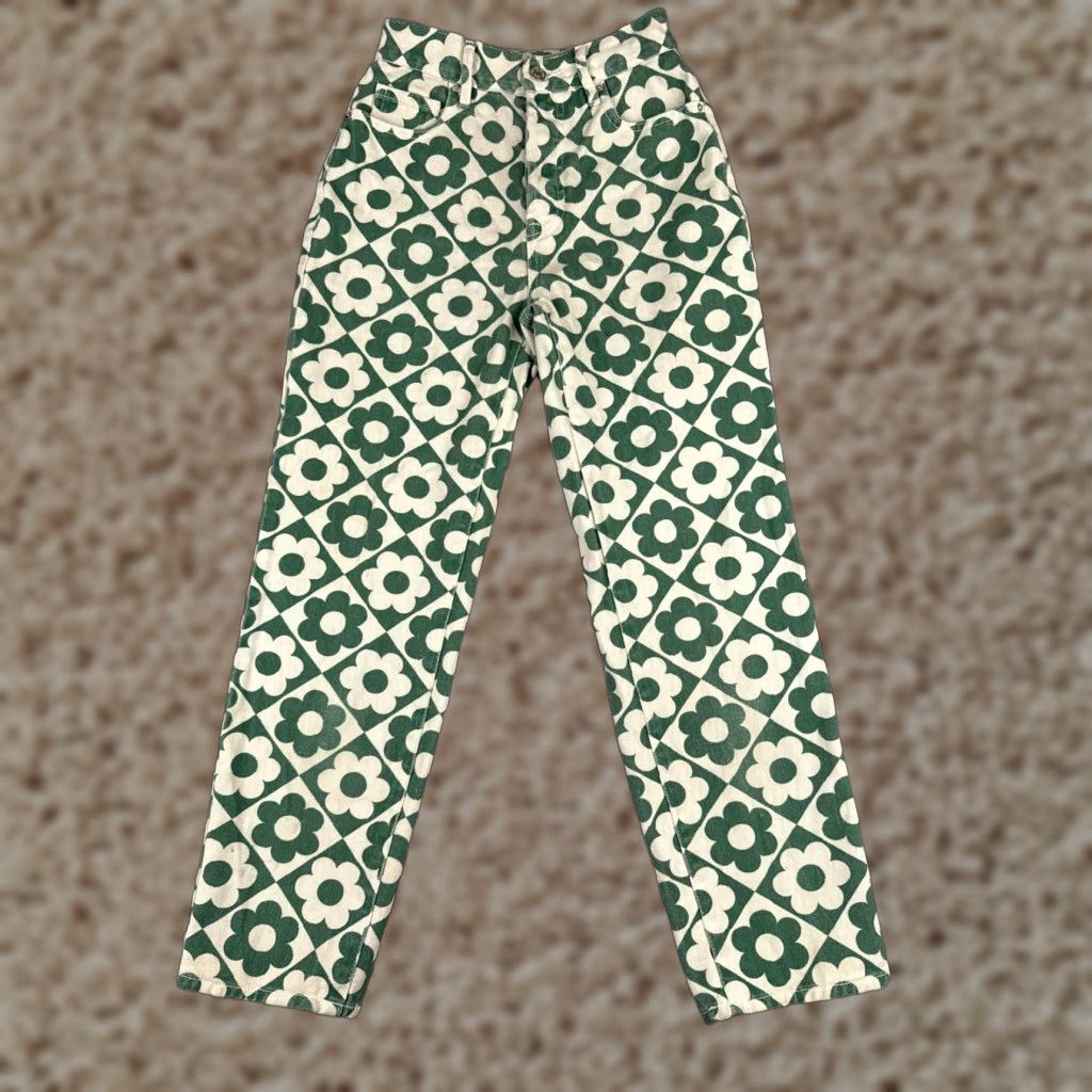 Pacsun VINTAGE Pacsun Jeans Womens 23 White Green Floral Straight Leg High Rise Cotton 23x25 (not vintage actually) Size 40" / US 18 - 1 Thumbnail