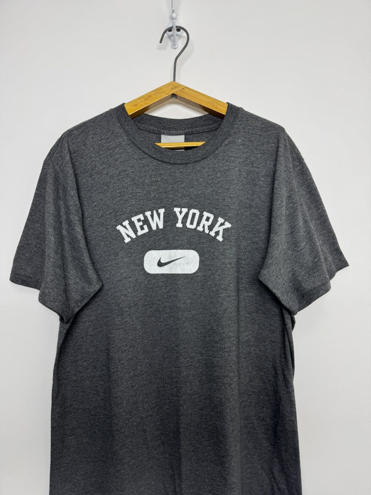 Nike Vintage Nike T Shirt Y2K Center Swoosh New York Size US M / EU 48-50 / 2 - 4 Thumbnail