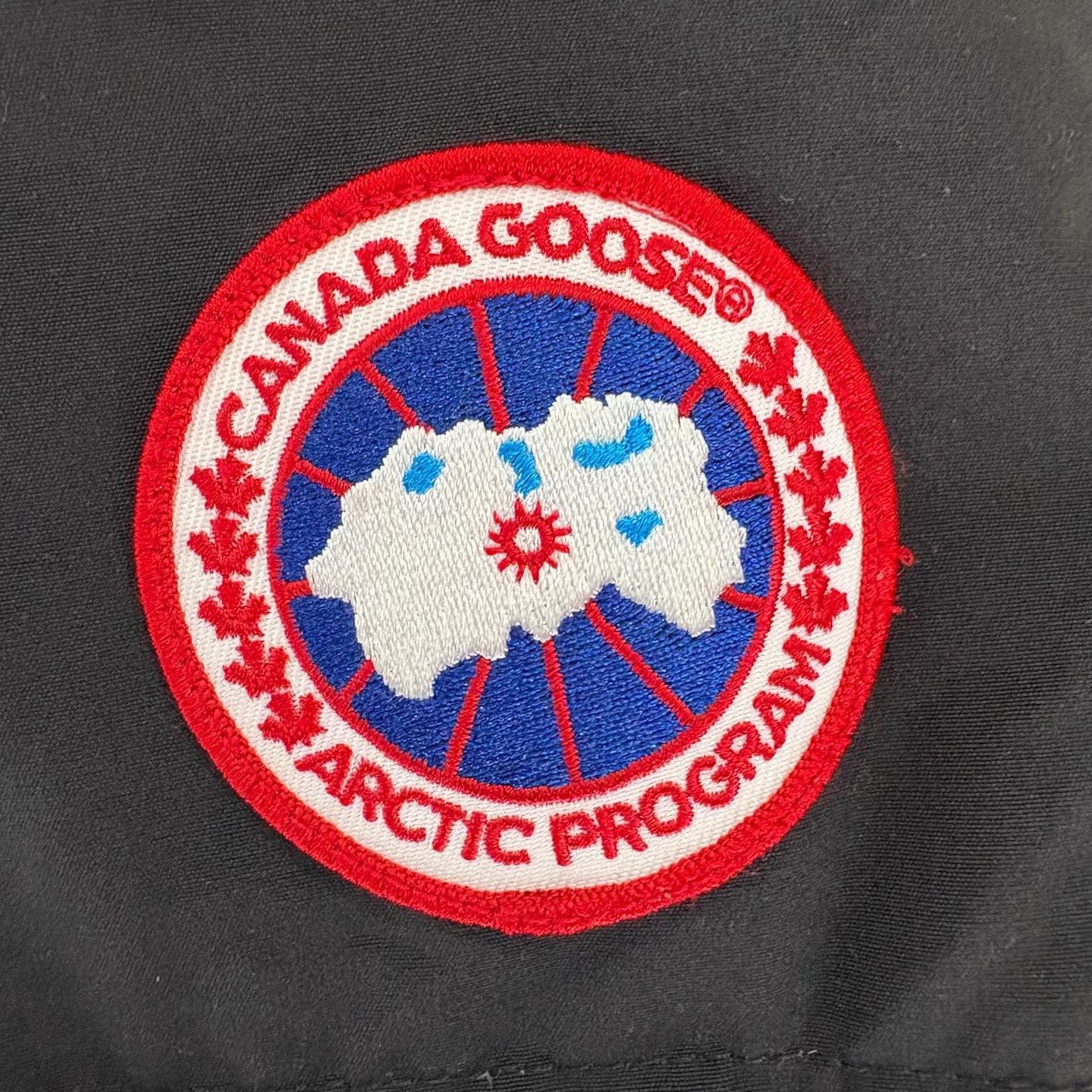 Canada Goose Canada Goose Macmillan Logo Puffer Jacket M New Size US M / EU 48-50 / 2 - 6 Thumbnail