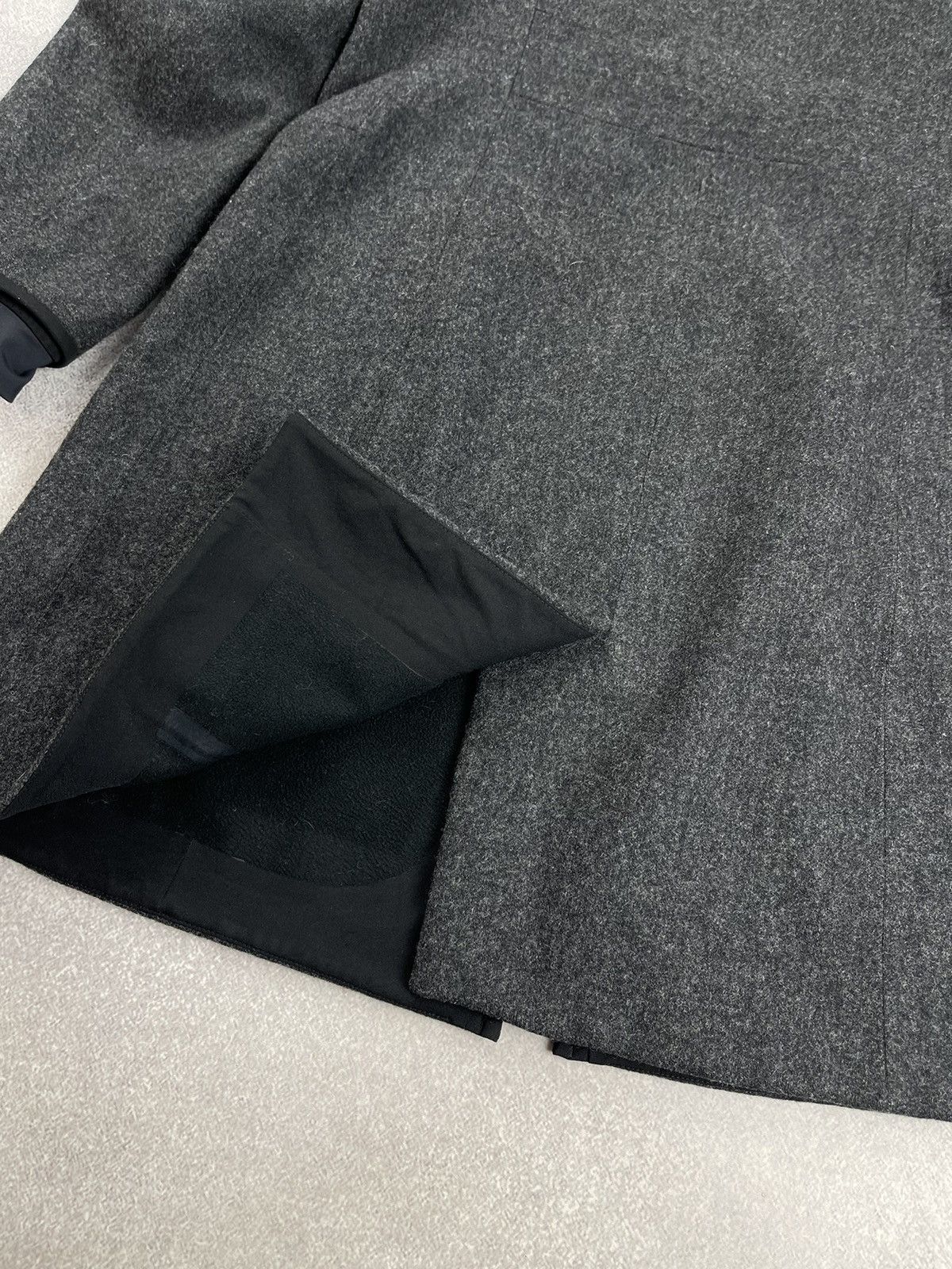 Arc'teryx Arcteryx Lanea Long Coat Wool Jacket Grey Size S Size S / US 4 / IT 40 - 15 Thumbnail