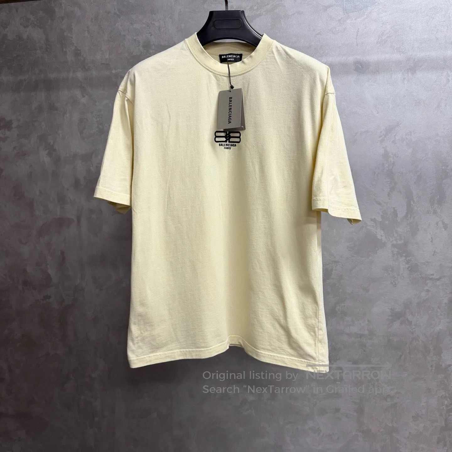 Balenciaga Balenciaga Beige Logo Print Loose T. Size XS / US 0-2 / IT 36-38 - 1 Thumbnail