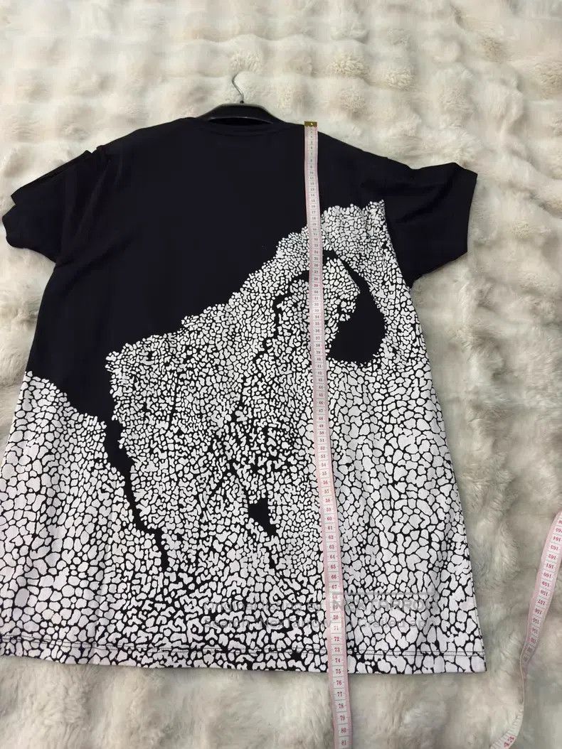 Saint Laurent Paris Saint Laurent Paris Original Black and White Leopard Print Size US L / EU 52-54 / 3 - 8 Thumbnail