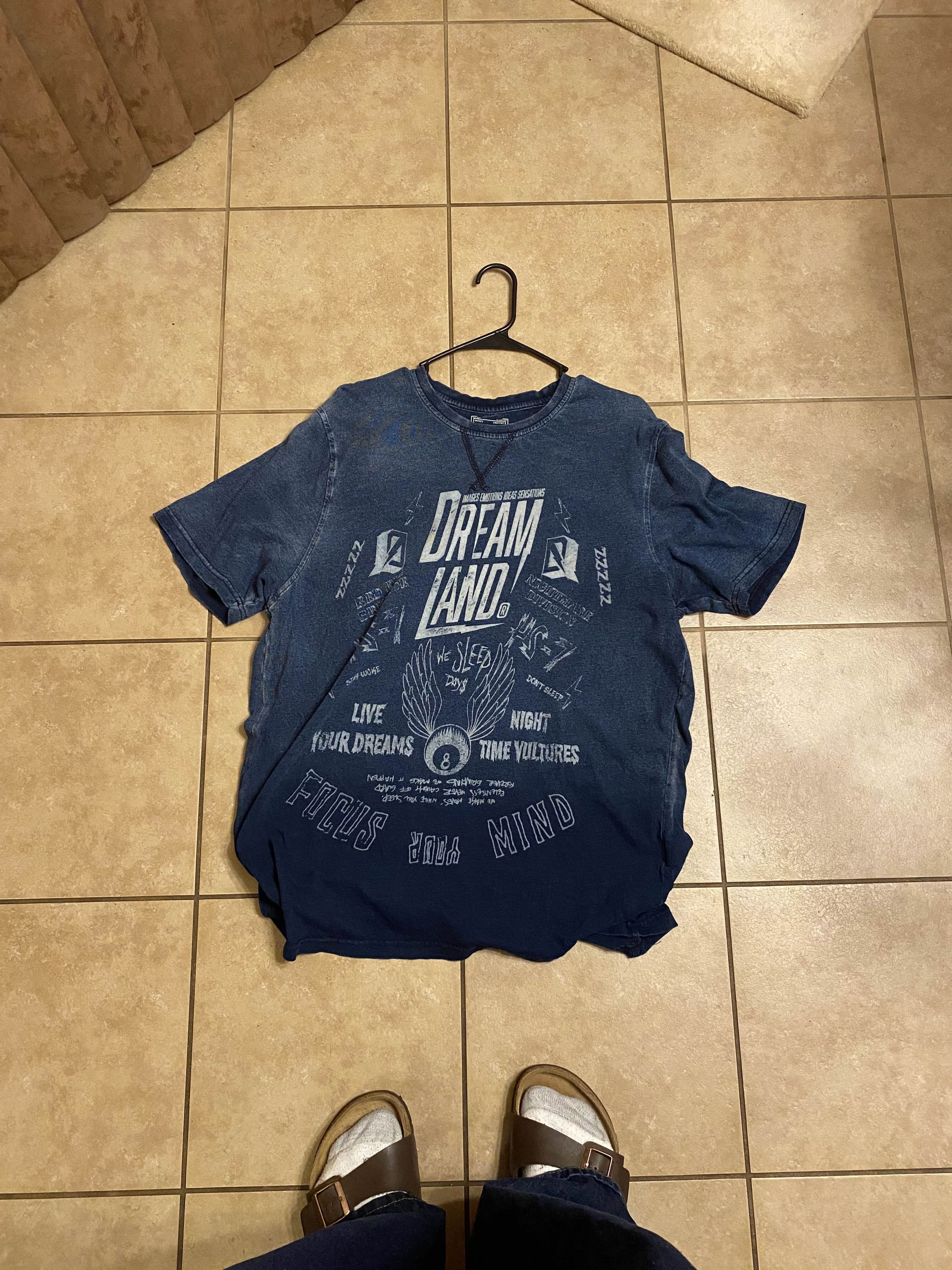 Other Streetwear "Dream Land" T-Shirt Size US XL / EU 56 / 4 - 1 Thumbnail