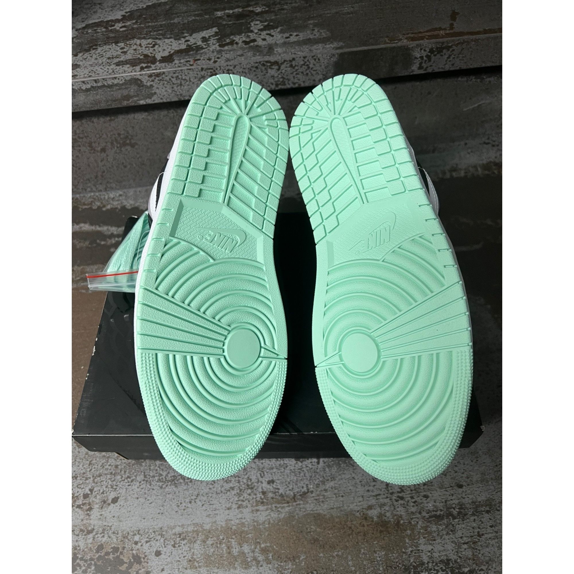 Nike Jordan 1 Low Tie- Dye Pastel Green Size 10.5- DM1199-100 Size US 10.5 / EU 43-44 - 10 Thumbnail