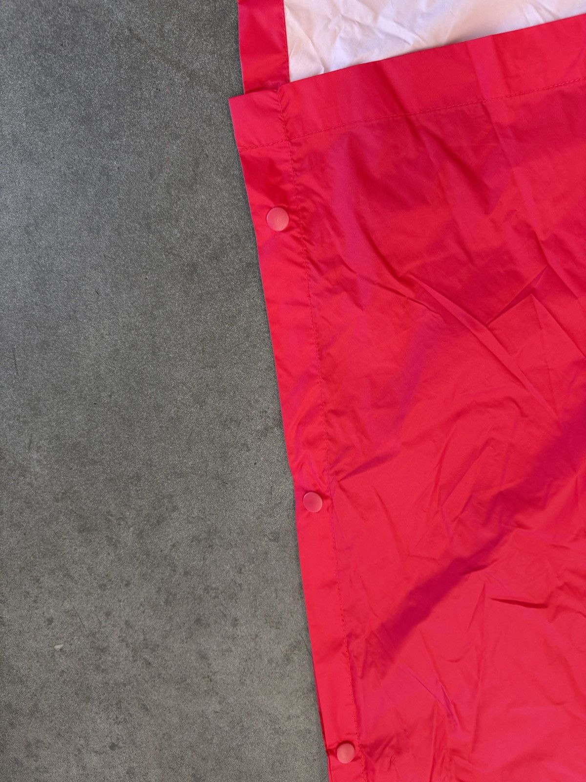 Comme des Garcons Comme Des Garçons CDG Logo Print Rain Poncho Worn By Kanye Size US XXL / EU 58 / 5 - 5 Thumbnail