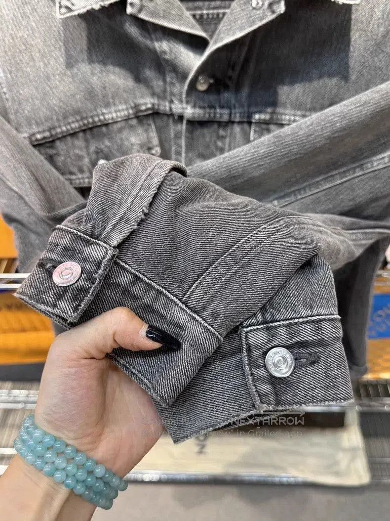 Balenciaga Balenciaga Distressed Denim Jacket. Size US XS / EU 42 / 0 - 3 Thumbnail