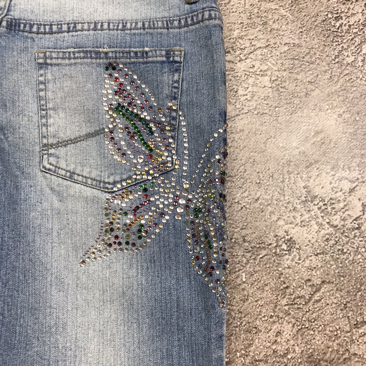 Vintage Vintage Y2K Distressed Flared Jeans Grunge Skate Cropped 28 Size 28" / US 6 / IT 42 - 7 Thumbnail